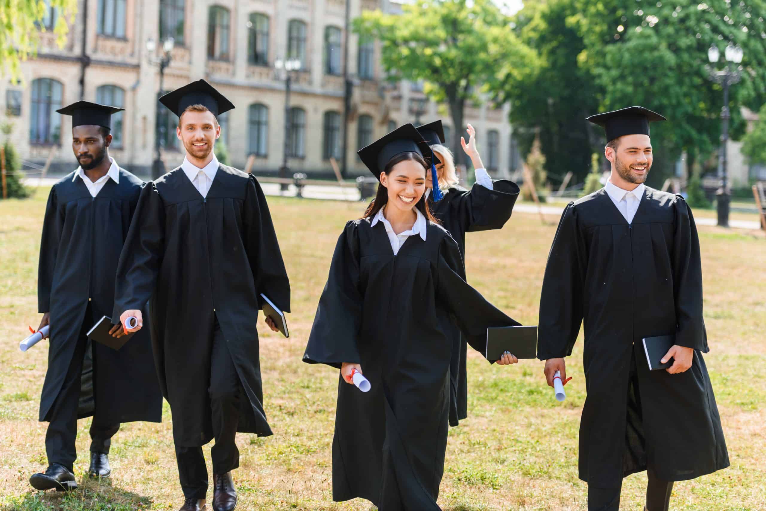 The Best Ways to Find Work After Graduating College